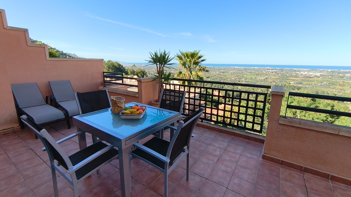 2 Bedroom Apartment in Denia (La Sella)