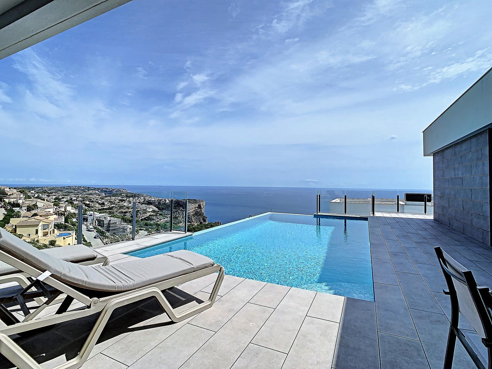 4 Bedroom Villa in Cumbre del Sol