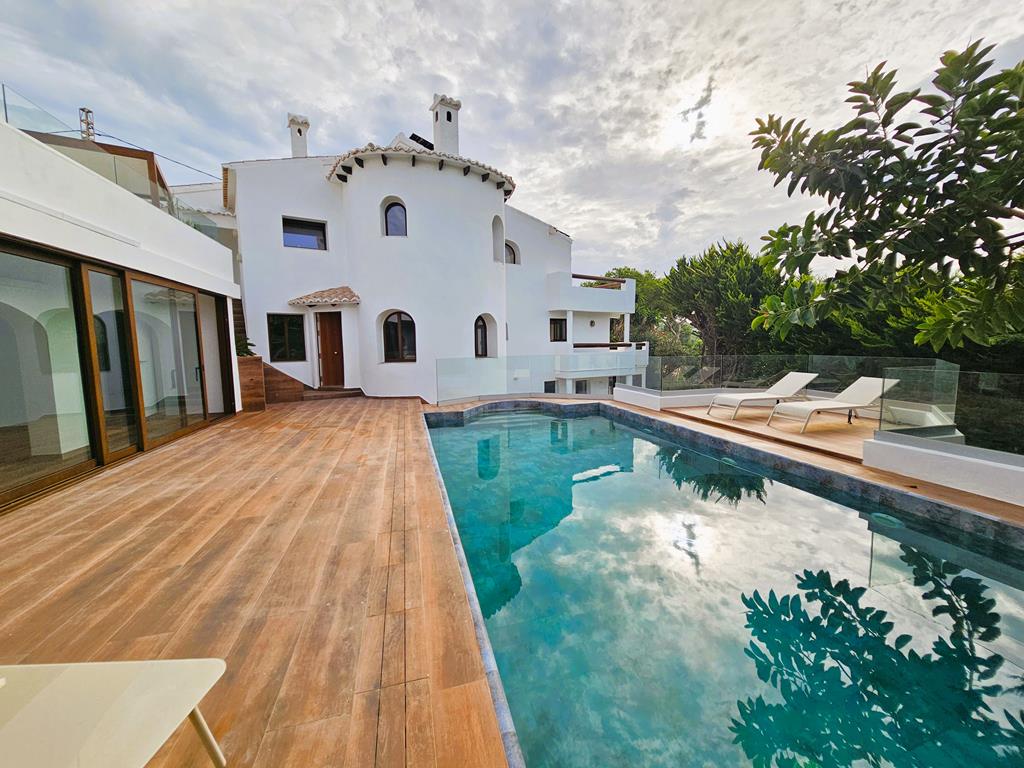 7 Bedroom Villa in Javea