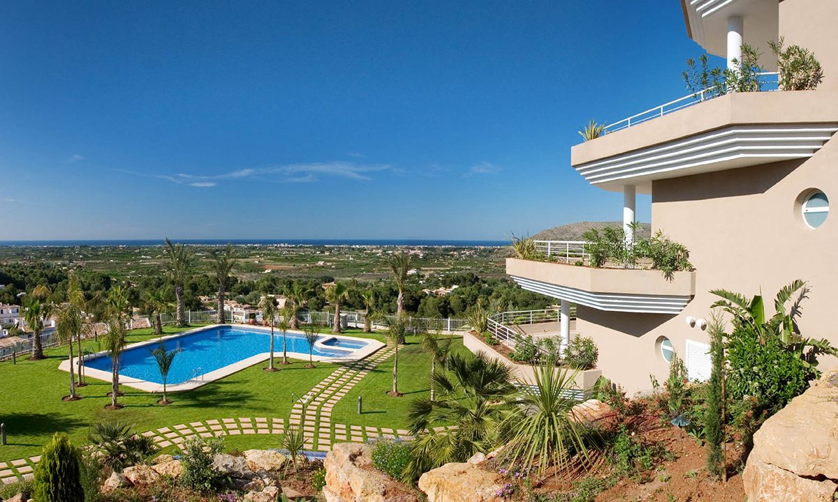 2 Bedroom Penthouse Apartment in Denia (La Sella)